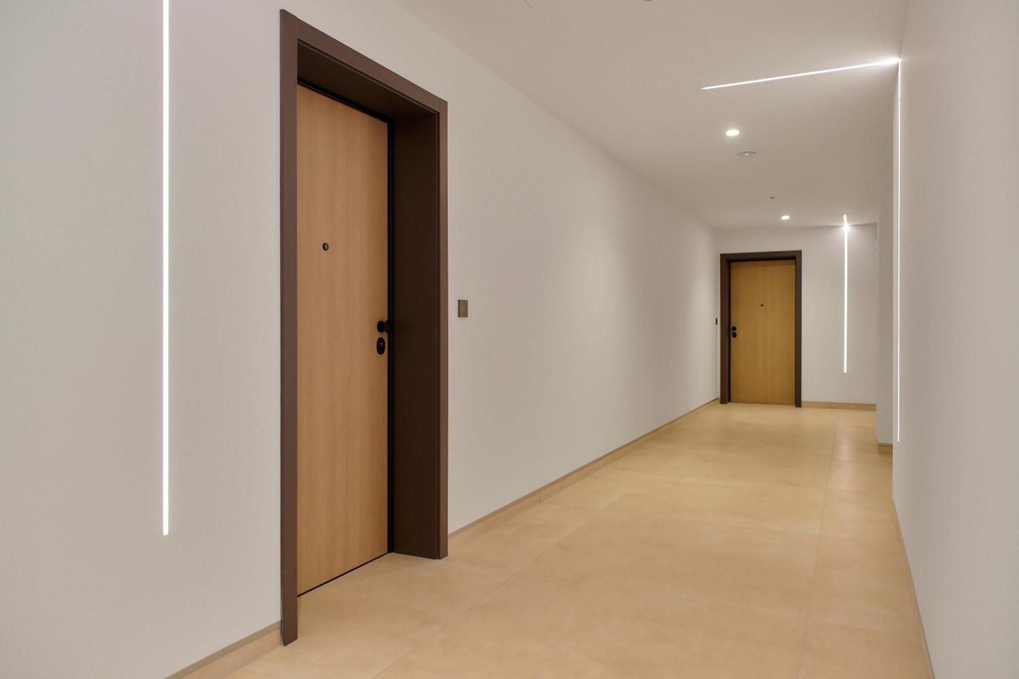 You & Me Pula With Garage Parking Exterior foto